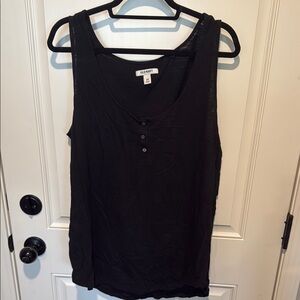 Old Navy Black Women's Tank Top